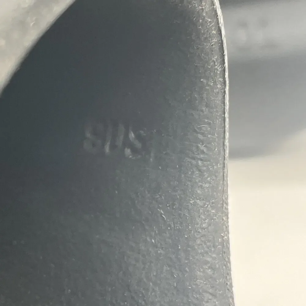 Yeezy YS-01 Slides size Men’s US 9 Black Color KNOW YOUR SIZE New With Bag